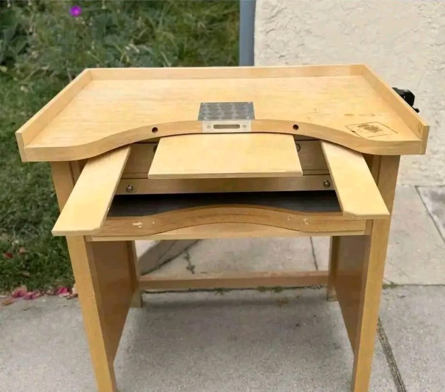 Jewelers Bench with Foredom SR Series - Image 3