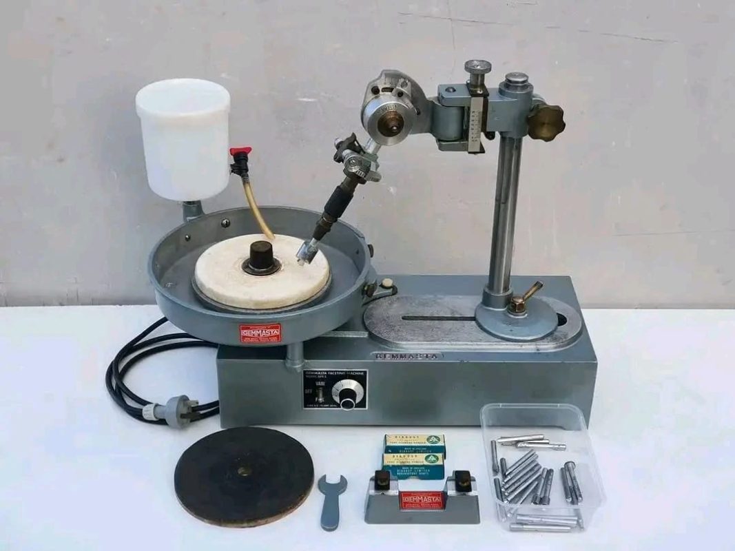 https://thomaslapidarymachines.shop/