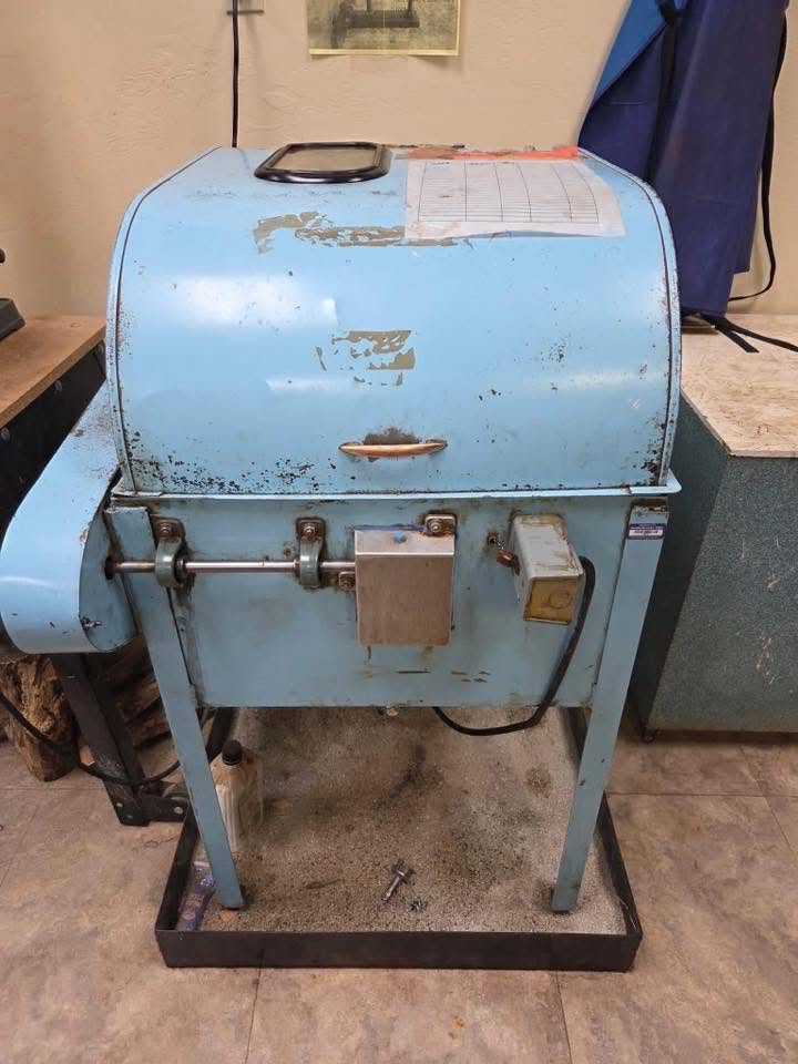 Lortone 18" Lapidary Slab Saw - Image 4