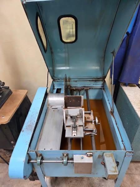 Lortone 18" Lapidary Slab Saw - Image 3