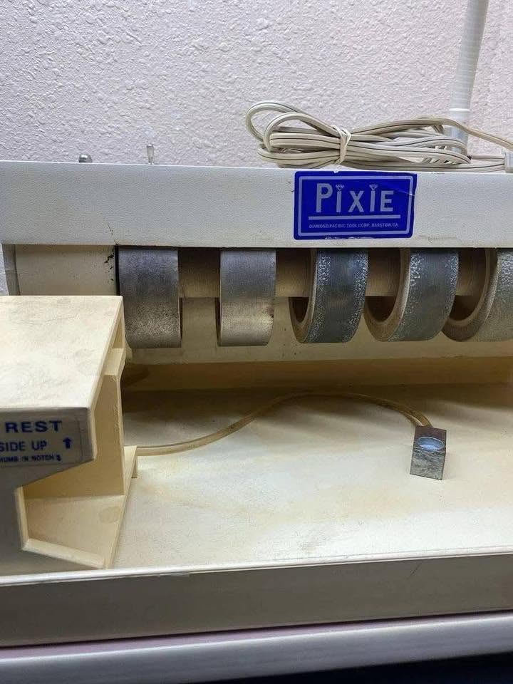 Diamond Pacific Pixie Cabbing Machine with Trim Saw Attachment - Image 7