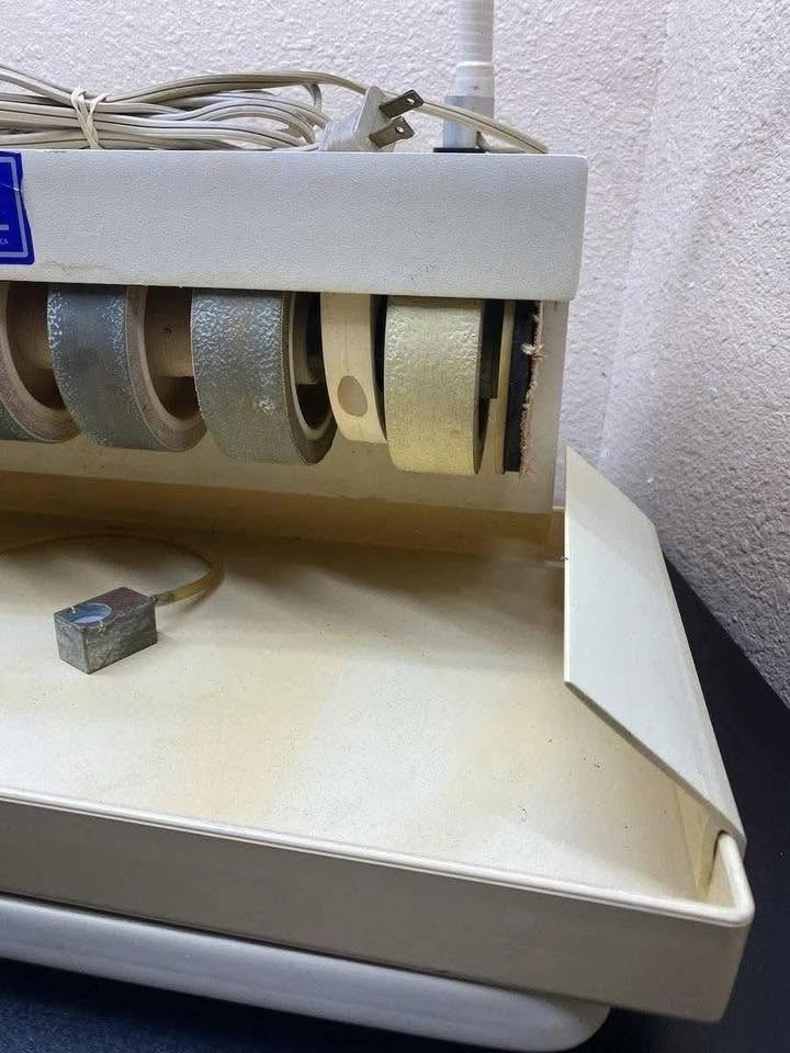 Diamond Pacific Pixie Cabbing Machine with Trim Saw Attachment - Image 6