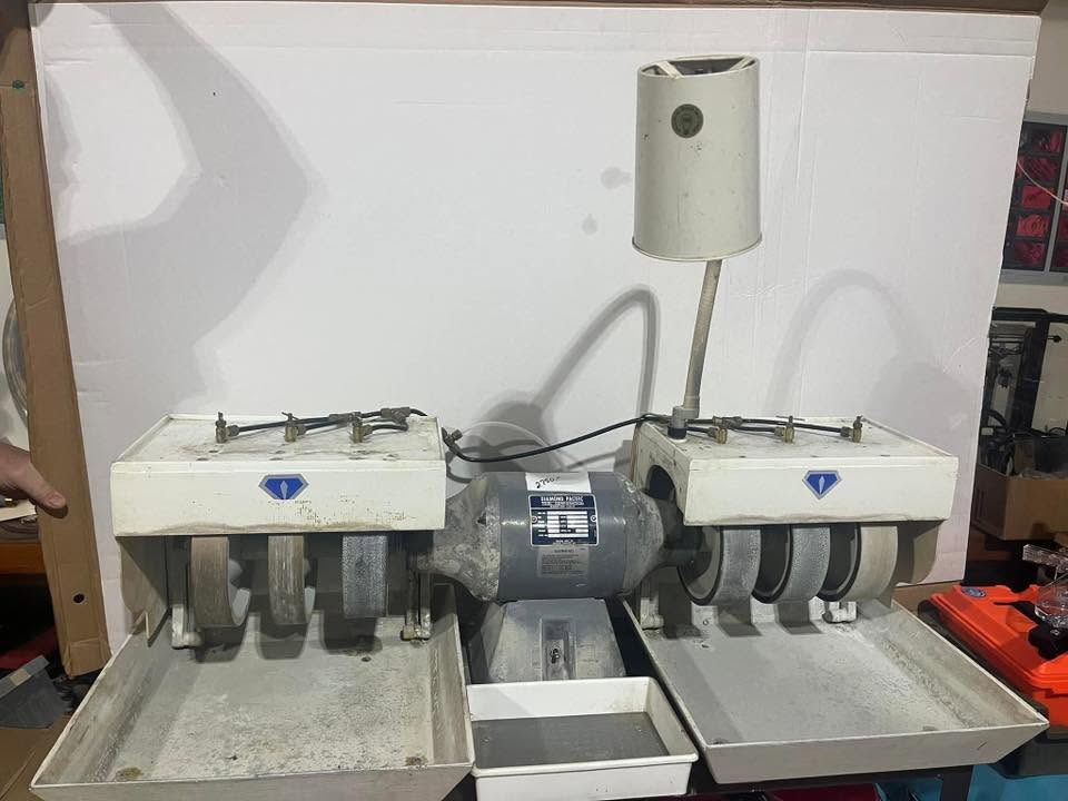 `Rare Diamond Pacific Titan Cabbing Machine - Image 5