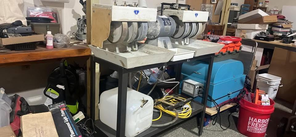 `Rare Diamond Pacific Titan Cabbing Machine - Image 4